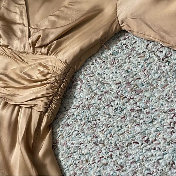 Aritzia Wilfred Cupro Satin Longsleeve Mini Dress Women Size 00 - Picture 2 of 9